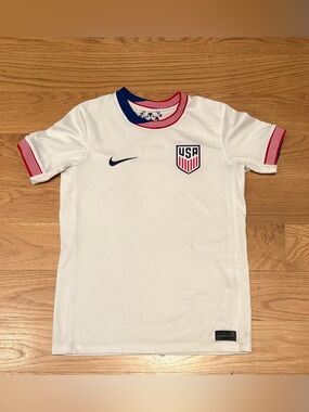 Nike Kids USA Soccer Shirt - White with Red & Blue Details - Size M
